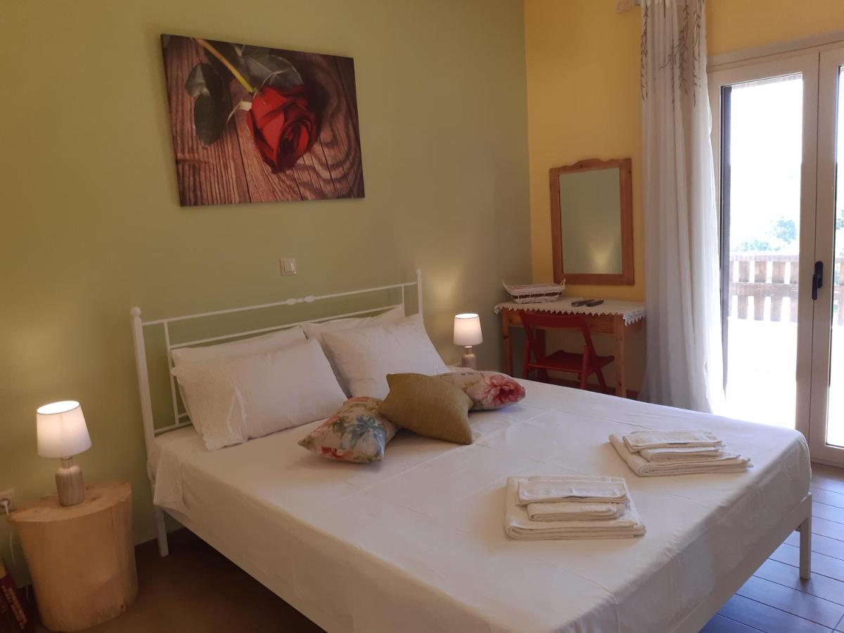 Appartamento Andri House Marathiás Esterno foto